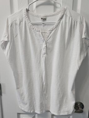 Black Bow Top Size Large Color White